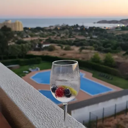By The Sea - Angel's View Apartment
